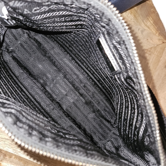 Prada Re-Nylon Crossbody Bag - Picture 6 of 9